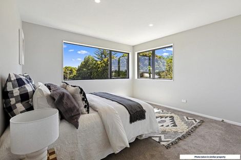 Photo of property in 2 Paretao Street, Massey, 0614