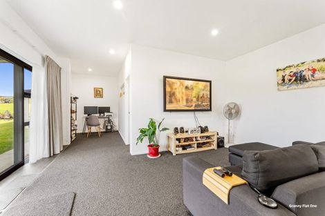 Photo of property in 22 Runway Rise, Dairy Flat, Albany, 0794