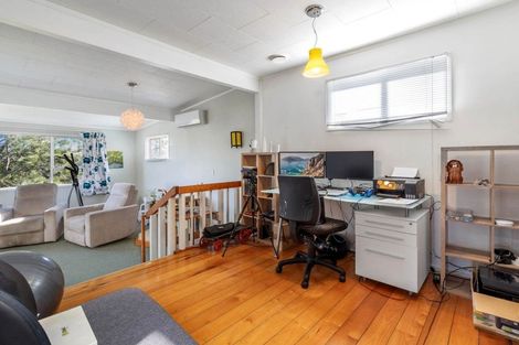 Photo of property in 115 Manuka Road, Bayview, Auckland, 0629