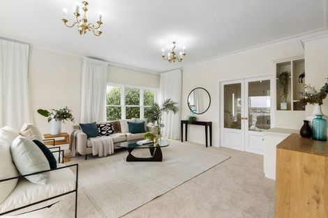 Photo of property in 1/248 Hurstmere Road, Takapuna, Auckland, 0622