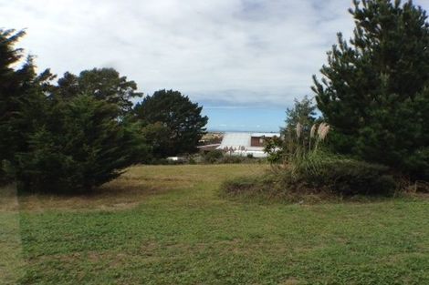 Photo of property in 1121a Whangaparaoa Road, Tindalls Beach, Whangaparaoa, 0930