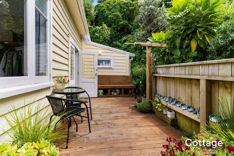 Photo of property in 94 Derwent Street, Island Bay, Wellington, 6023