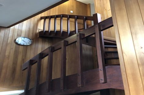 Photo of property in 27 Halberg Street, Glenfield, Auckland, 0629