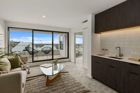 Photo of property in 15 Woodlau Rise, Huntsbury, Christchurch, 8022