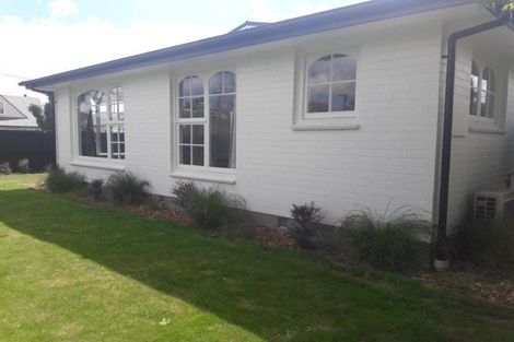 Photo of property in 1/484 Ilam Road, Bryndwr, Christchurch, 8052