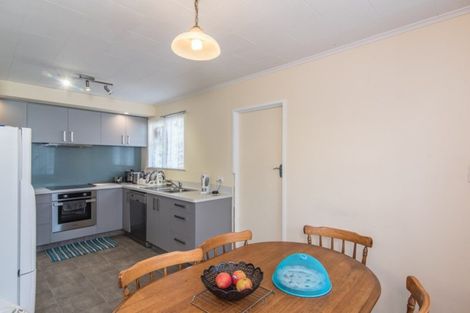 Photo of property in 475 Te Moana Road, Waikanae, 5036