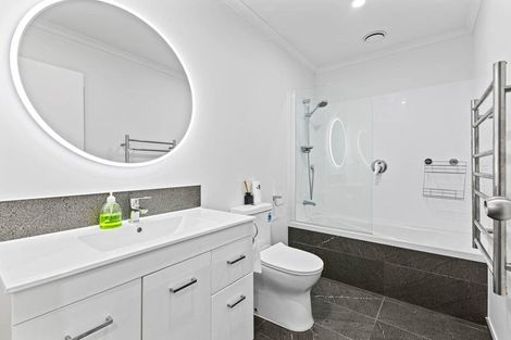 Photo of property in 22 Kapowai Boulevard, Takanini, 2112