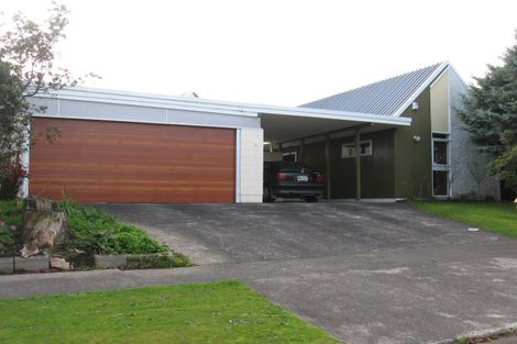 Photo of property in 9 Palliser Place, Milson, Palmerston North, 4414