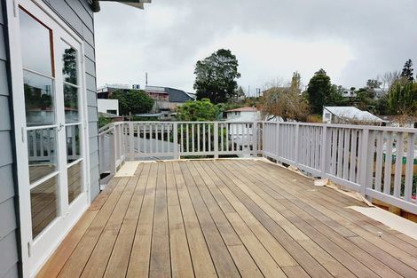 Photo of property in 57 Mcclintock Road, Massey, Auckland, 0614