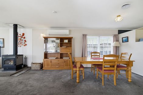 Photo of property in 15 Caxton Street, Onekawa, Napier, 4110