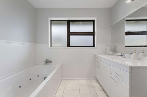 Photo of property in 1 Cherry Lane, Milton, 9220