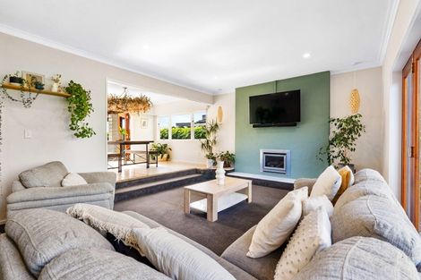 Photo of property in 125 Gloucester Street, Taradale, Napier, 4112