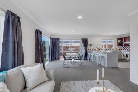 Photo of property in 13 Pohutukawa Grove, Titahi Bay, Porirua, 5022