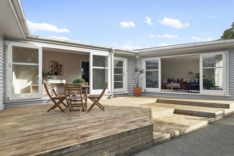 Photo of property in 2 Rex Street, Miramar, Wellington, 6022