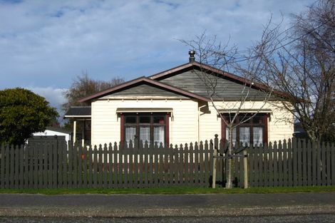 Photo of property in 33 Huia Street, Waikiwi, Invercargill, 9810
