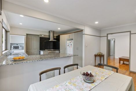 Photo of property in 63b Howe Street, Howick, Auckland, 2014