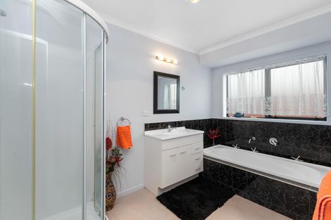 Photo of property in 24 Fairway Drive, Morrinsville, 3300