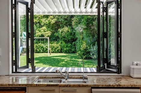 Photo of property in 11 Audrey Road, Takapuna, Auckland, 0620