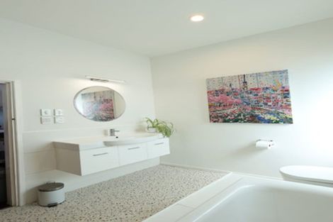 Photo of property in 53 Todman Street, Brooklyn, Wellington, 6021