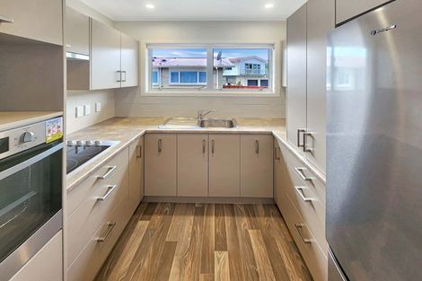 Photo of property in 2 Ferretti Grove, Avalon, Lower Hutt, 5011