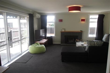 Photo of property in 735 Main North Road, Belfast, Christchurch, 8051