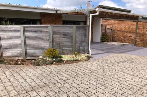 Photo of property in 1-4/7a Kent Road, Regent, Whangarei, 0112