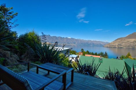 Photo of property in 28a Sainsbury Road, Fernhill, Queenstown, 9300