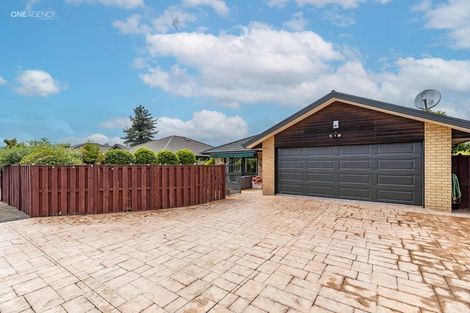 Photo of property in 2/156 Blighs Road, Strowan, Christchurch, 8052