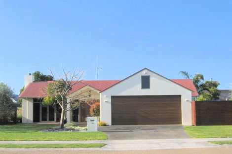 Photo of property in 14 Sovereign Drive, Papamoa Beach, Papamoa, 3118