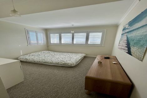 Photo of property in 13 Marine Parade, Eastbourne, Lower Hutt, 5013