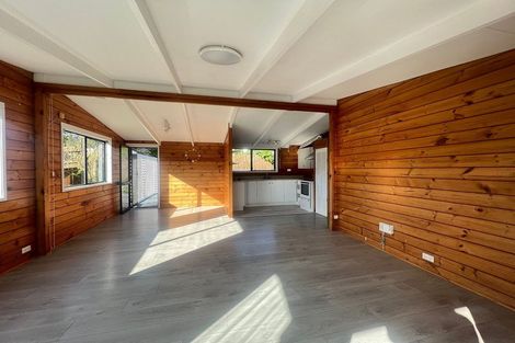 Photo of property in 1/9 Thistledew Place, Bayview, Auckland, 0629