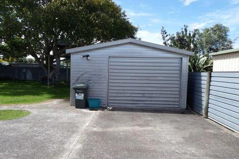 Photo of property in 21 Hadfield Crescent, College Estate, Whanganui, 4500