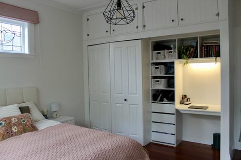 Photo of property in 18 Fernlea Avenue, Karori, Wellington, 6012