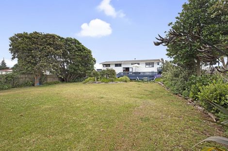 Photo of property in 2a Marine Parade, Otaki Beach, Otaki, 5512