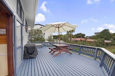 Photo of property in 2a Marine Parade, Otaki Beach, Otaki, 5512