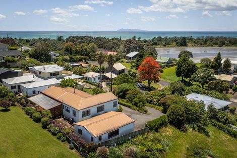 Photo of property in 2 Denby Close, Athenree, Katikati, 3177