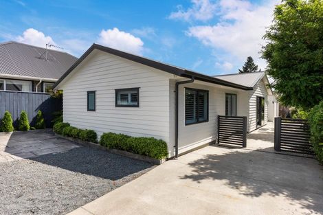 Photo of property in 11 Poplar Grove, Ebdentown, Upper Hutt, 5018