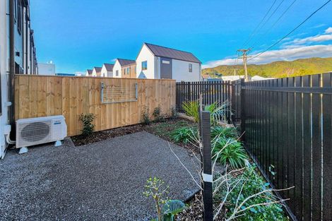 Photo of property in 1/130 Cambridge Terrace, Fairfield, Lower Hutt, 5011