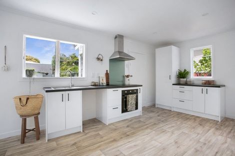 Photo of property in 104 Iranui Road, Inner Kaiti, Gisborne, 4010