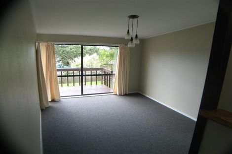 Photo of property in 2/135 Glenfield Road, Hillcrest, Auckland, 0626