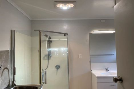 Photo of property in 3/162 Onewa Road, Northcote, Auckland, 0627