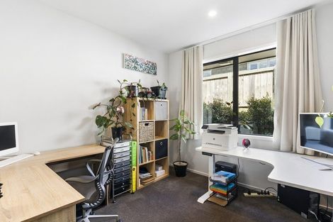 Photo of property in 42 Puhirake Crescent, Pyes Pa, Tauranga, 3112