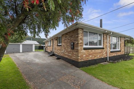 Photo of property in 4 John Road, Fairy Springs, Rotorua, 3015