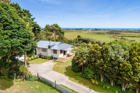 Photo of property in 6388 South Road, Pungarehu, Opunake, 4685