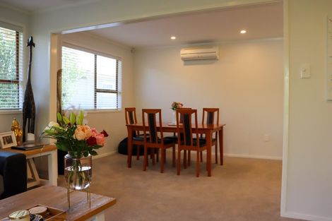 Photo of property in 43 Kamara Road, Glen Eden, Auckland, 0602
