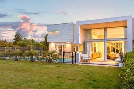 Photo of property in 5 Roderick Alleyn Lane, Papanui, Christchurch, 8052