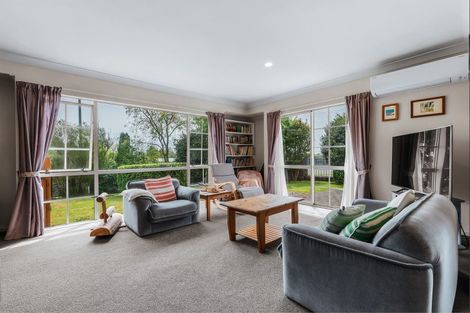 Photo of property in 1 Bramley Drive, Rototuna, Hamilton, 3210