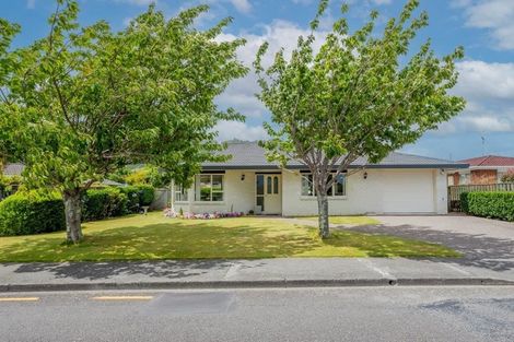 Photo of property in 11 Belvedere Avenue, Waikanae, 5036