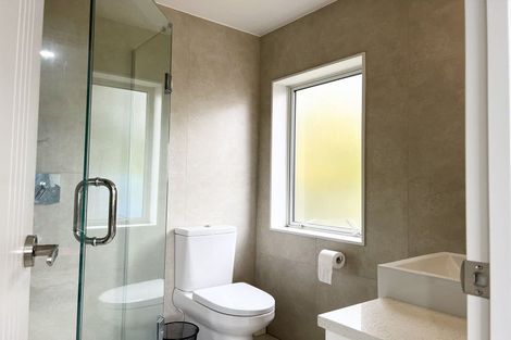 Photo of property in 68 Harrowglen Drive, Northcross, Auckland, 0630