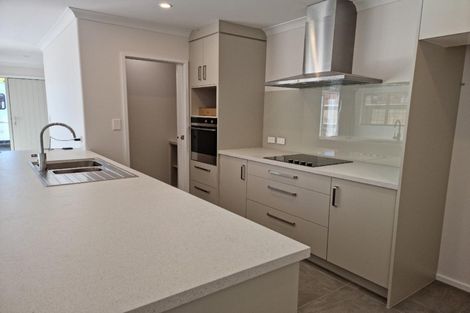 Photo of property in 52a Queen Road, Bellevue, Tauranga, 3110